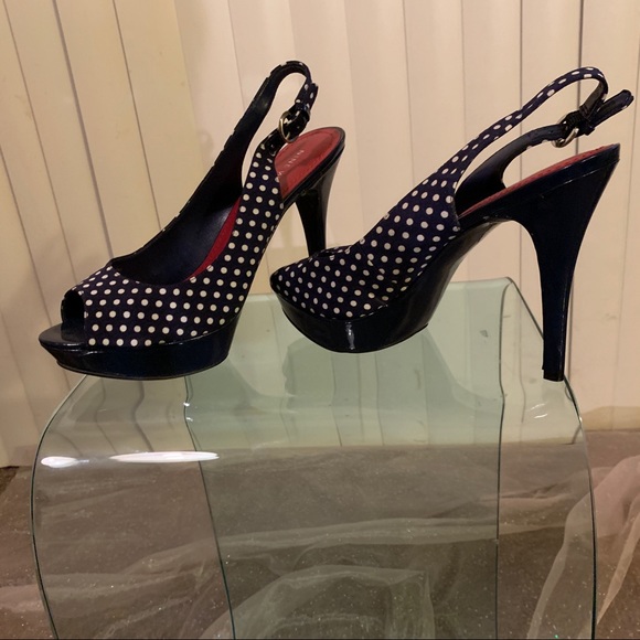 Nine West Shoes - Nine West polka dot sling backs